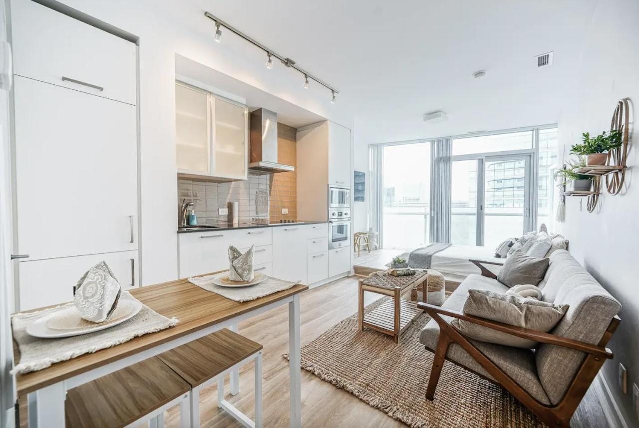 Downtown Toronto Gem Apartment Ngoại thất bức ảnh
