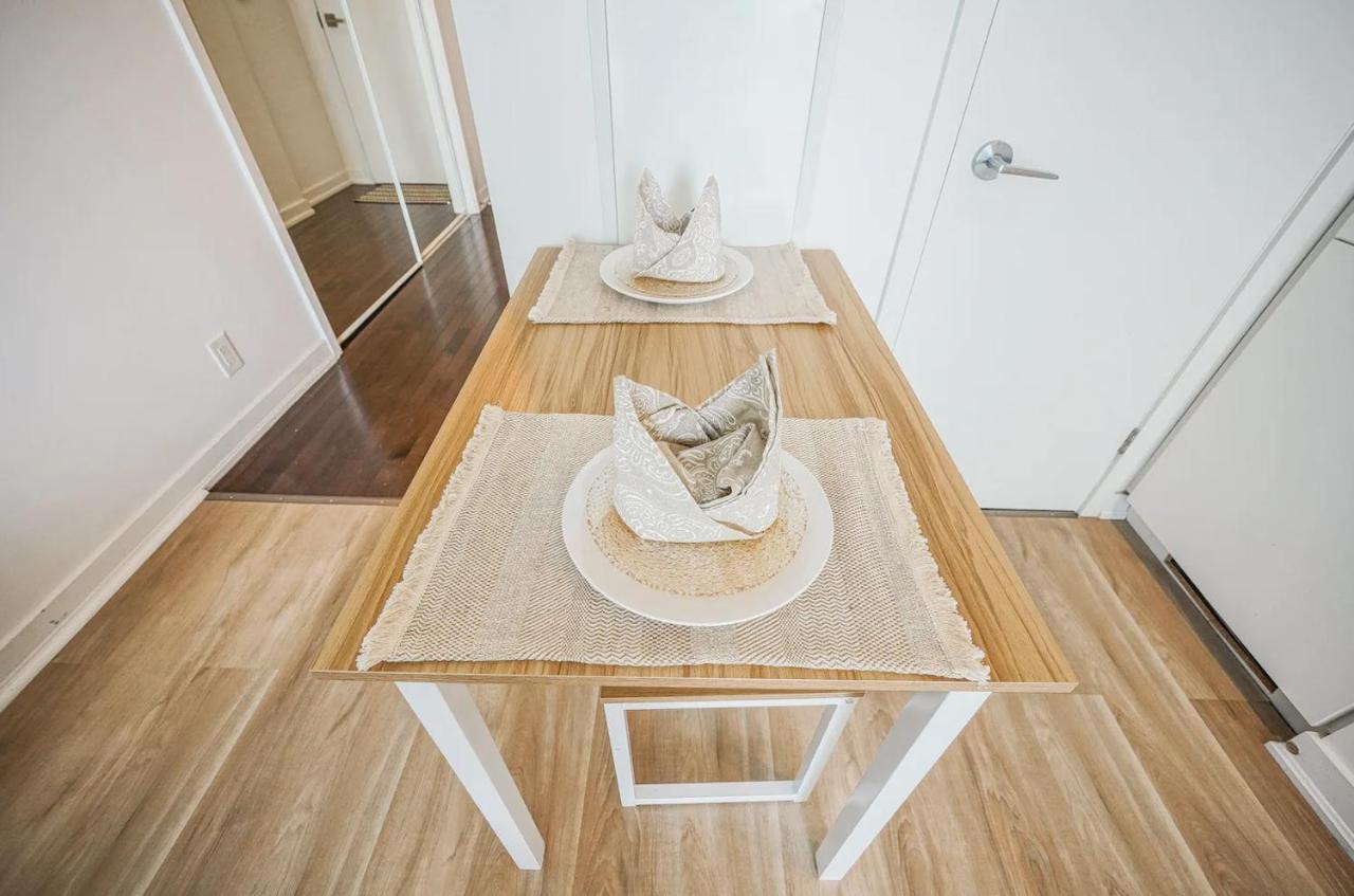 Downtown Toronto Gem Apartment Ngoại thất bức ảnh